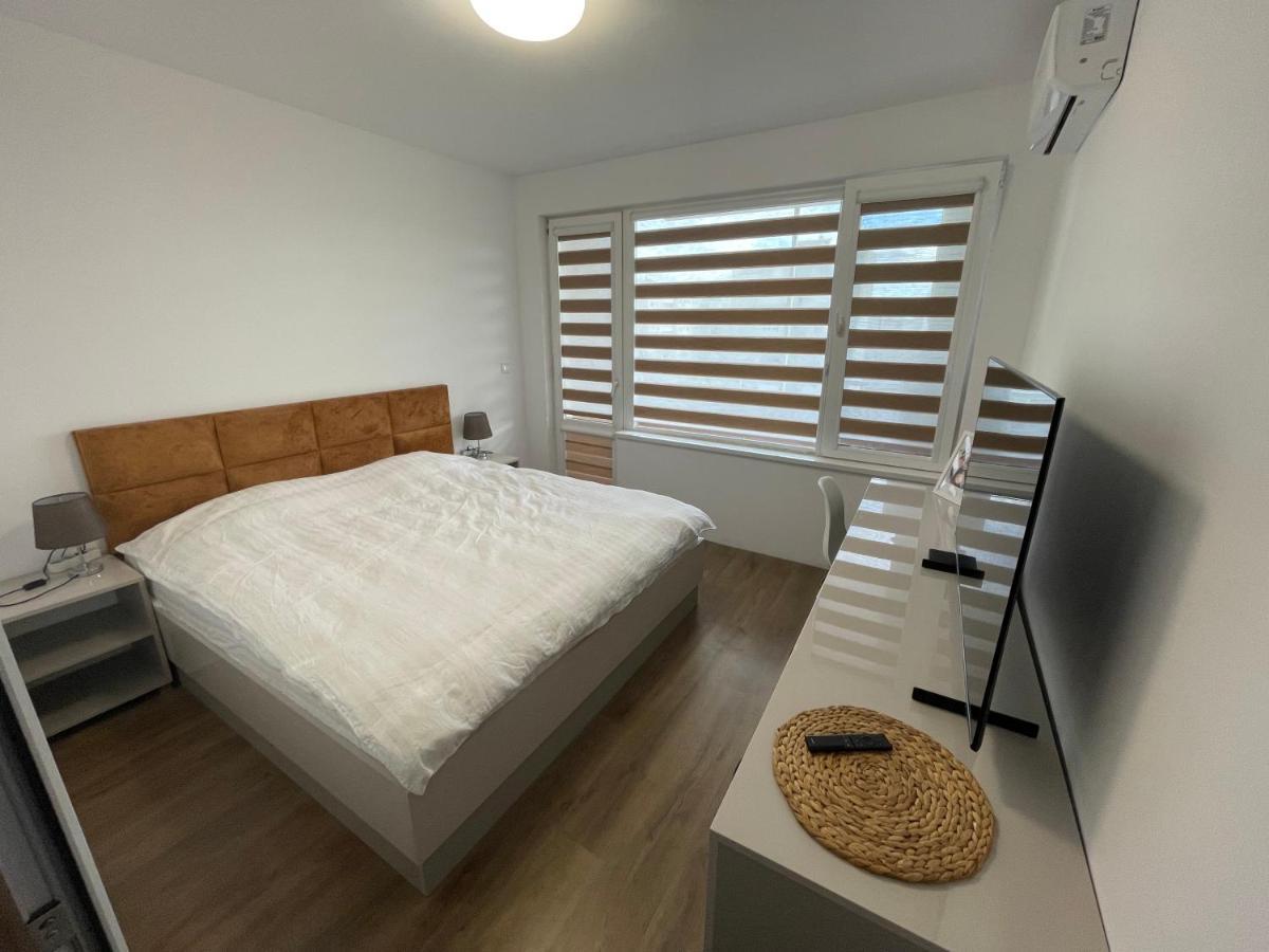 Dety's Apartment